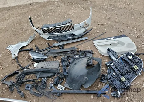 2023 Volvo Xc60 Plus z USA, uszkodzony, nr VIN YV4L12RN0P1253745